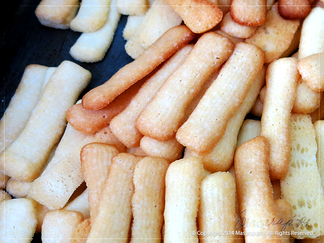 Lenguas de Gato (Cat’s Tongue Cookies)